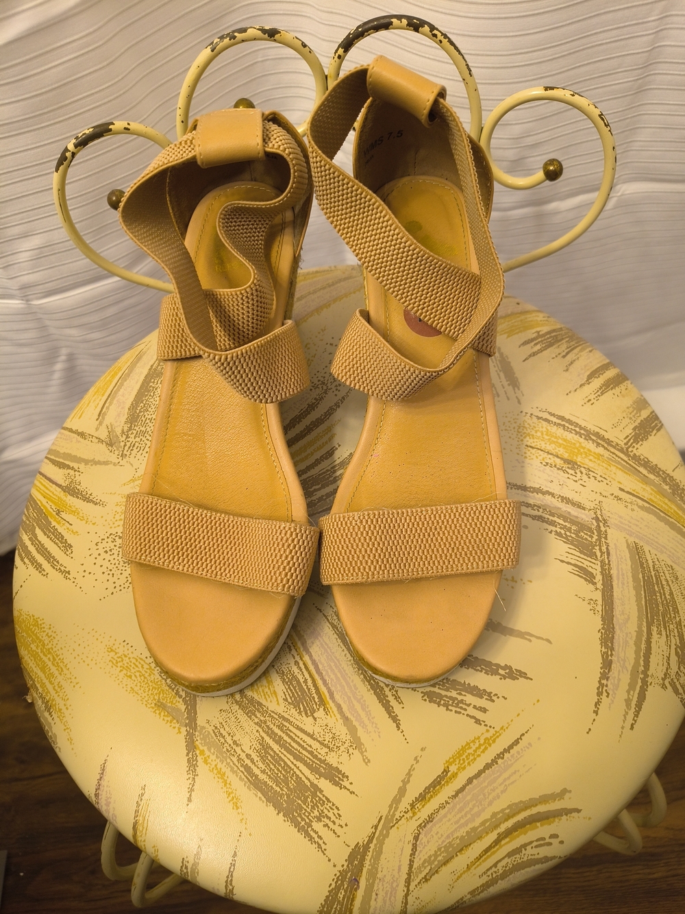 Report Yellow Elastic Strap Women’s Sandals